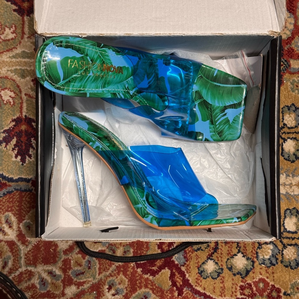 Fashion Nova Clear Blue Palm Leaf Heels – Size 6